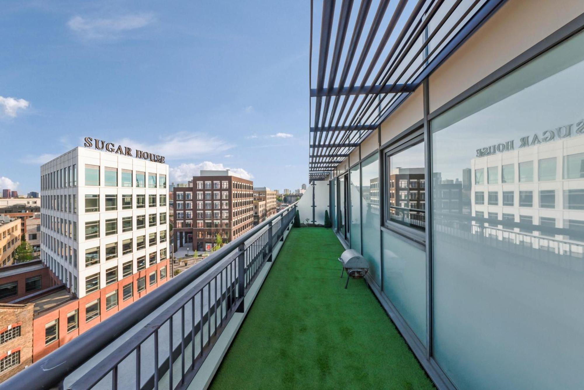 Appartamento Penthouse W/ Hot Tub Near Stratford, Westfield Londra Esterno foto